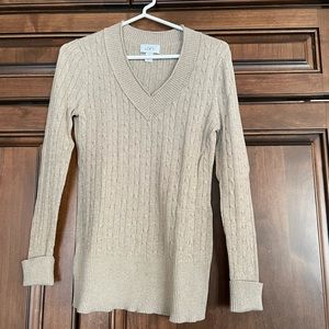 V neck sweater